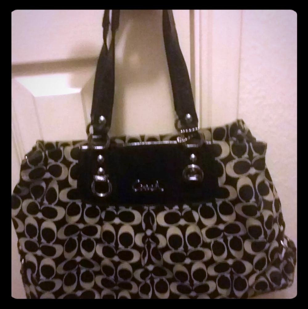 Coach Signature Purse
